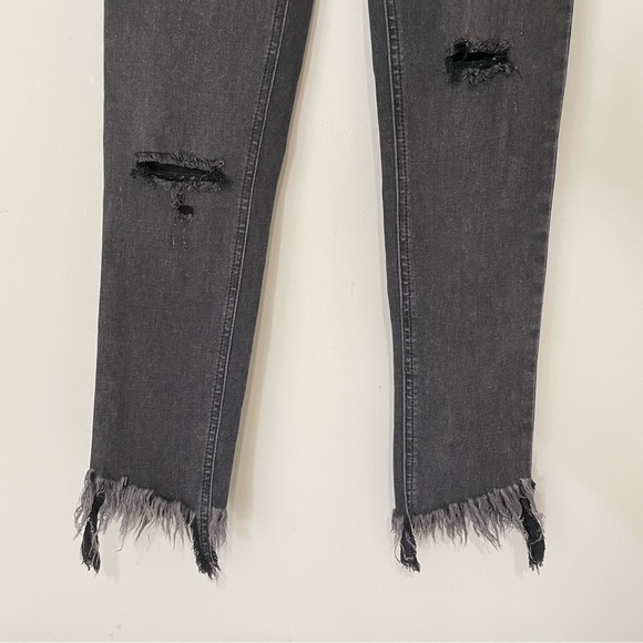 Free People Great Heights Frayed Skinny Black NWT - Picture 7 of 10